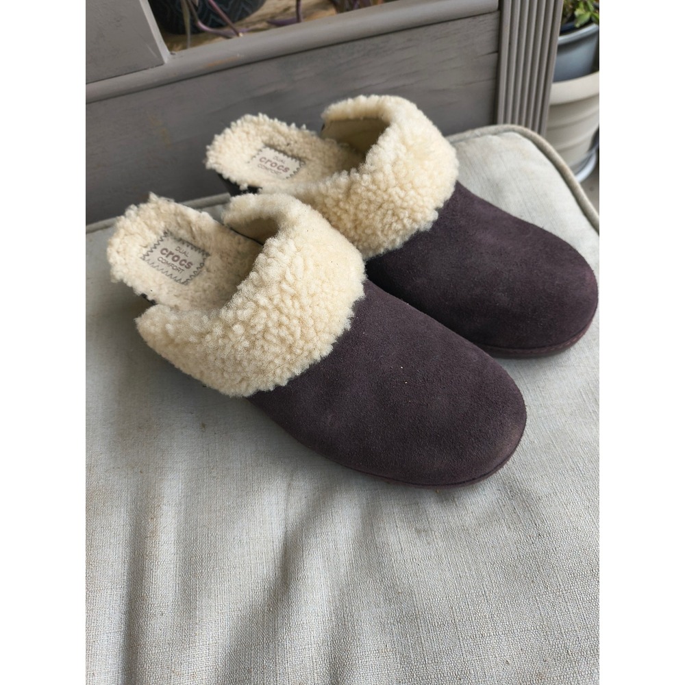 Crocs Dual Comfort Plum Purple Suede Faux Shearling Heeled Clogs Mules Womens